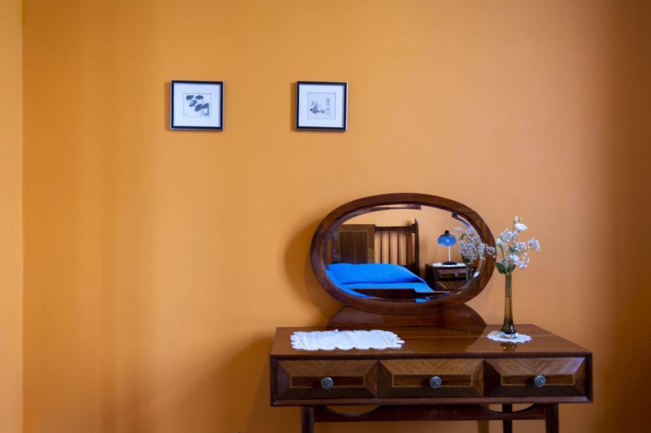 Vintage Balcony Guesthouse Ovar Bagian luar foto