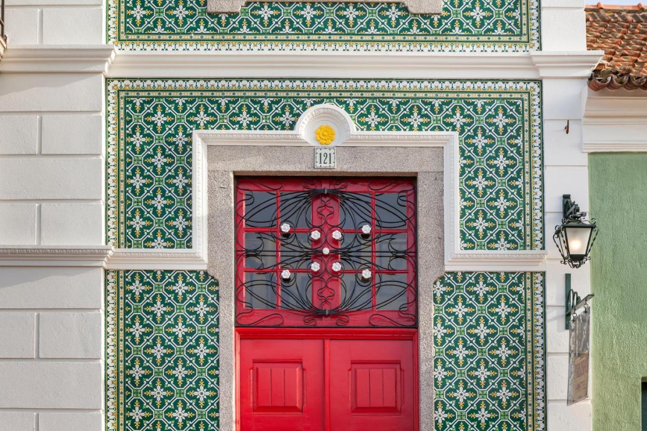 Vintage Balcony Guesthouse Ovar Bagian luar foto