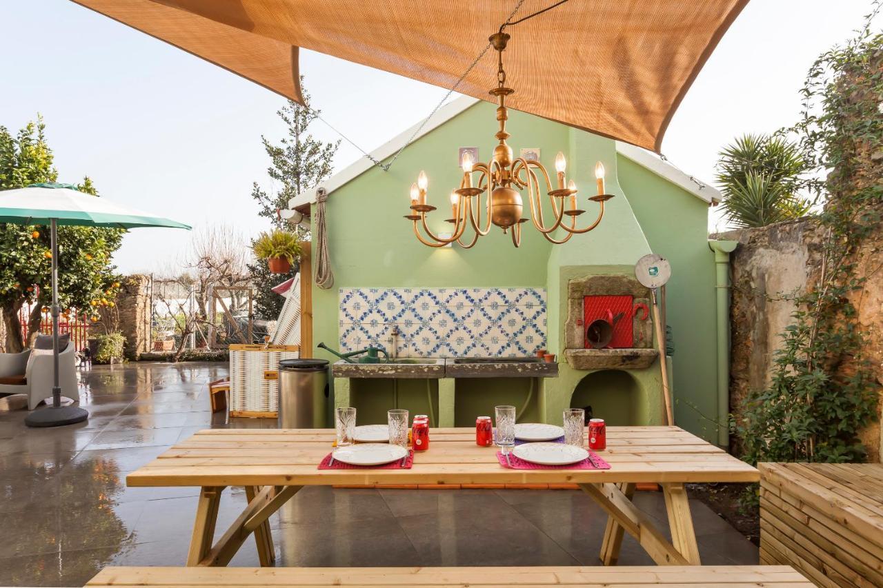 Vintage Balcony Guesthouse Ovar Bagian luar foto