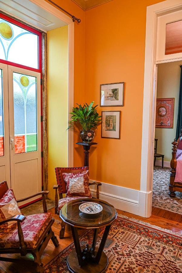 Vintage Balcony Guesthouse Ovar Bagian luar foto