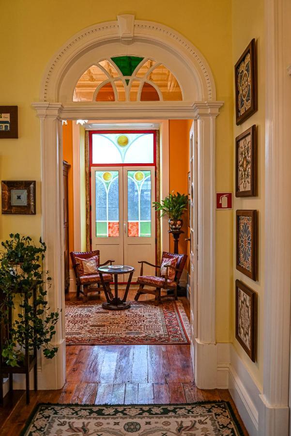 Vintage Balcony Guesthouse Ovar Bagian luar foto