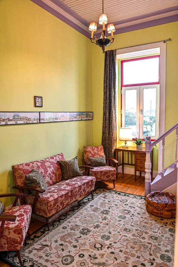 Vintage Balcony Guesthouse Ovar Bagian luar foto
