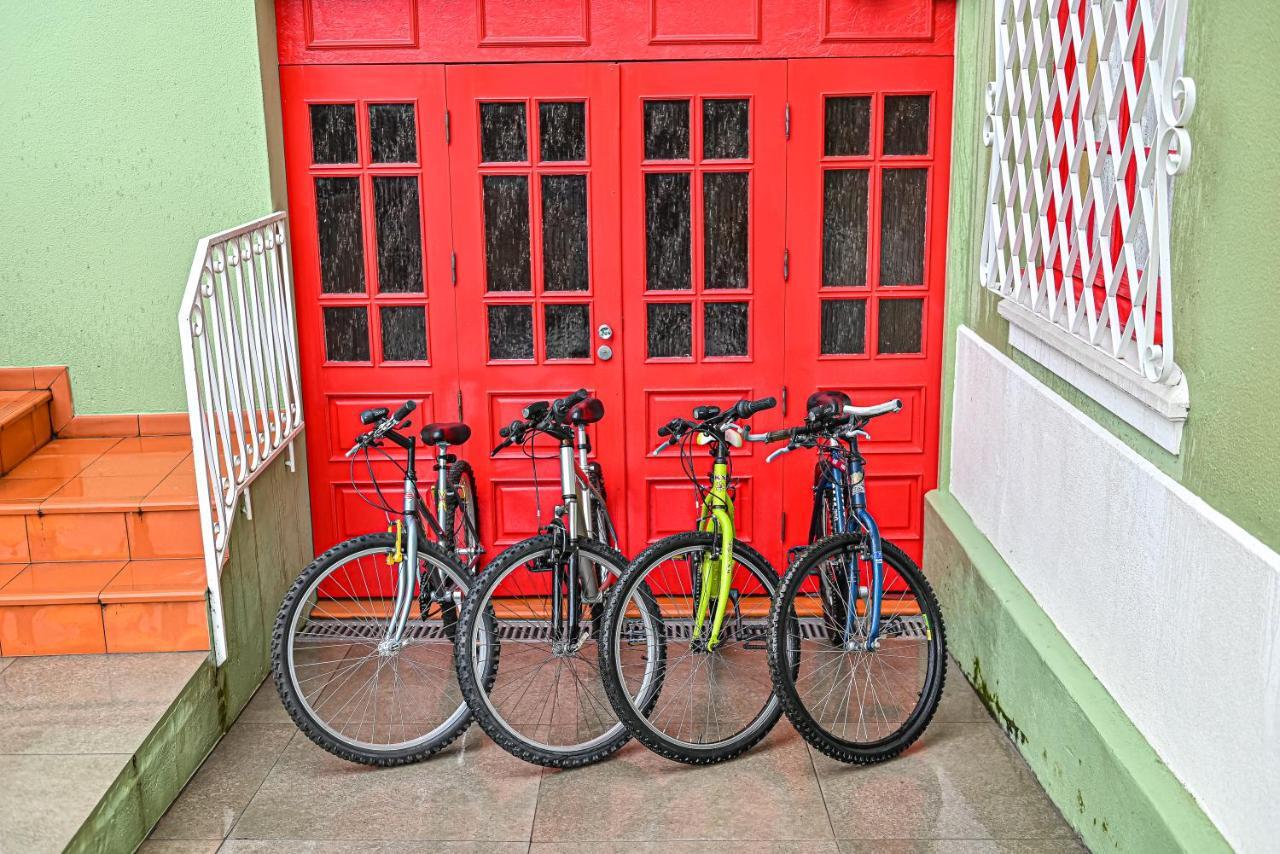 Vintage Balcony Guesthouse Ovar Bagian luar foto
