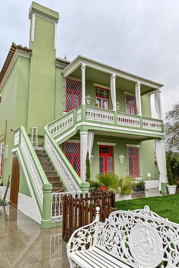Vintage Balcony Guesthouse Ovar Bagian luar foto