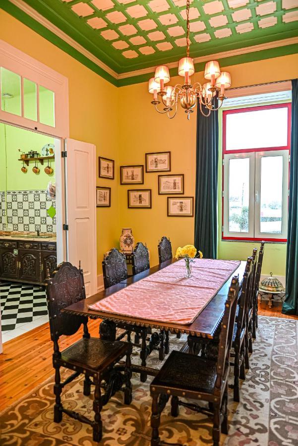 Vintage Balcony Guesthouse Ovar Bagian luar foto